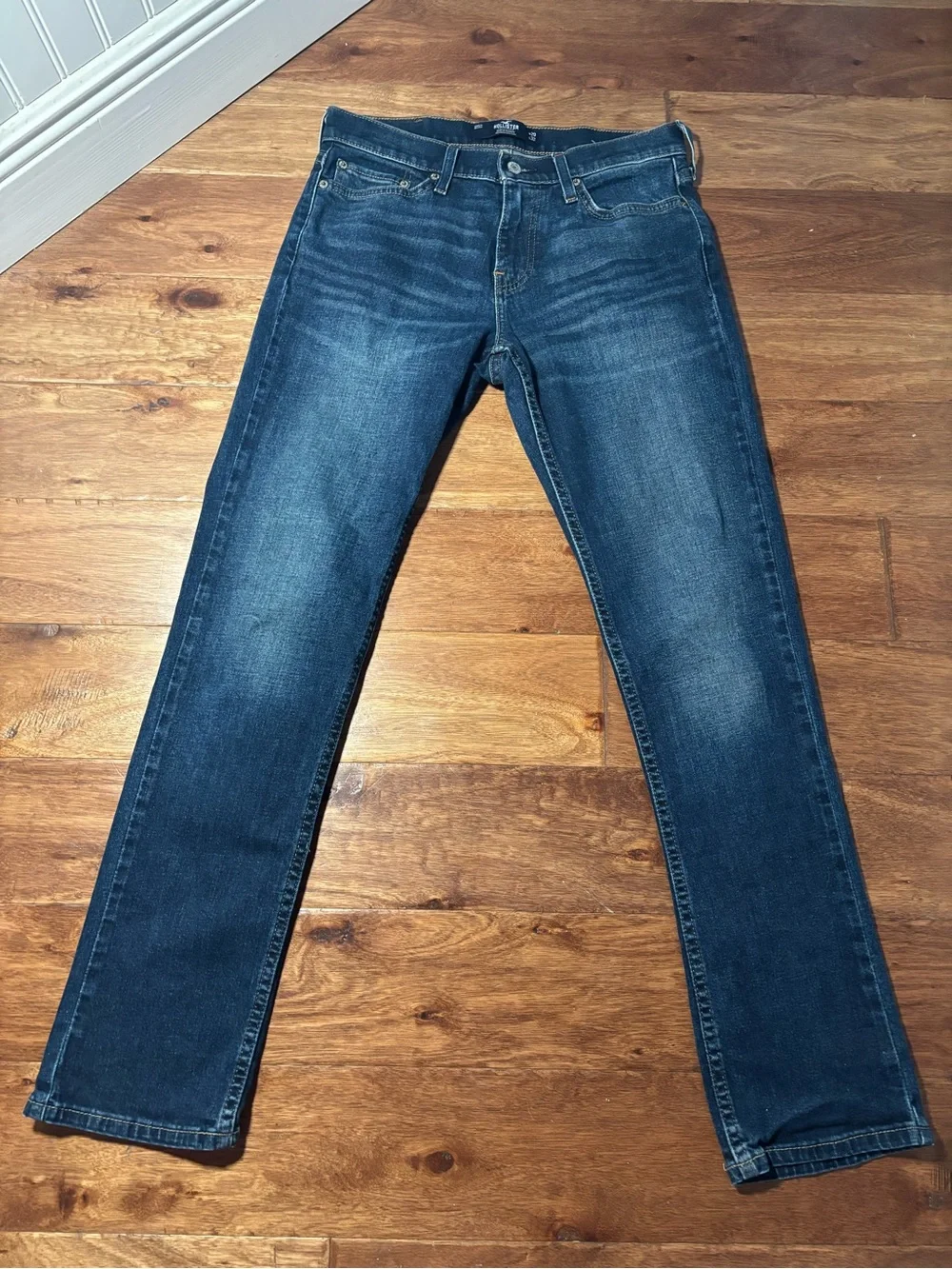 Hollister Men’s Slim Straight Dark Blue Jeans 29x32